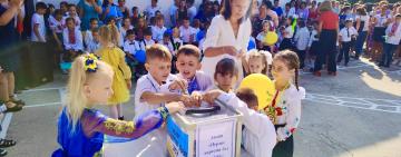 «ПЕРШЕ ВЕРЕСНЯ БЕЗ КВІТІВ»: ОДНА З ГРОМАД ОДЕЩИНИ ЗІБРАЛА ПОНАД 160 ТИС ГРН ДЛЯ ЗСУ 